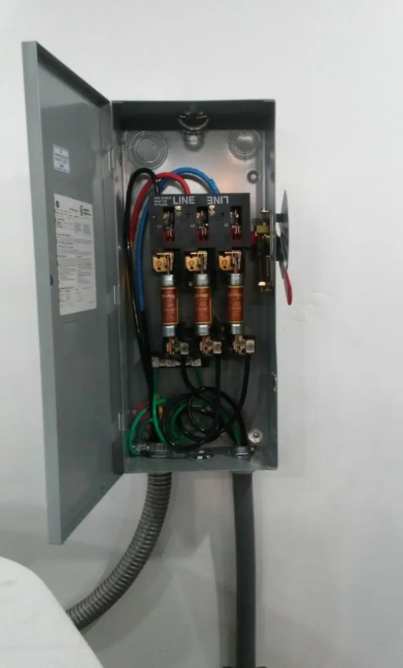 Three-phase disconnect switch installed for Smoke Detector Installation in Beverly